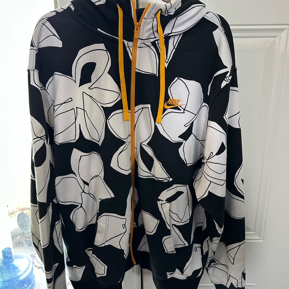 Nike Men's Sportswear Club Floral Drawing Full Zip Hoodie Stitched